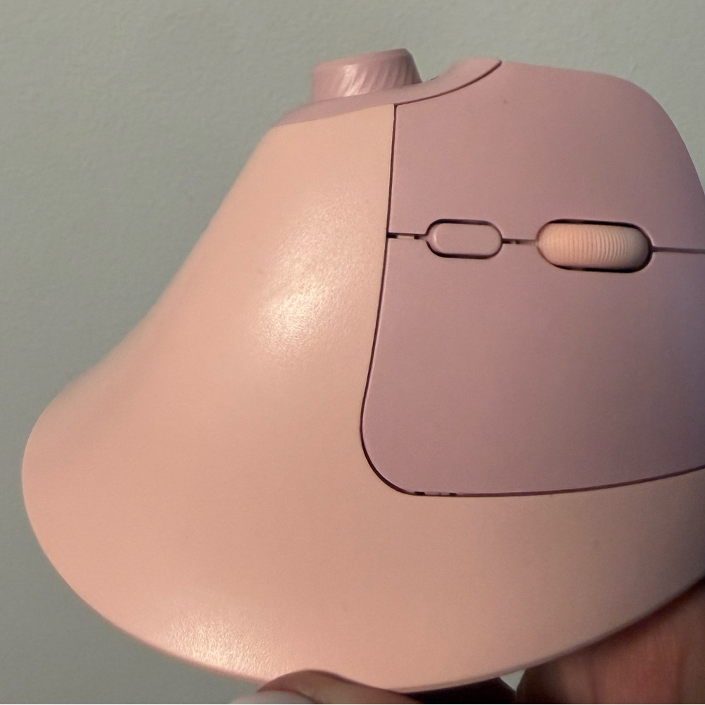 Ergonomic Pink Wireless Mouse